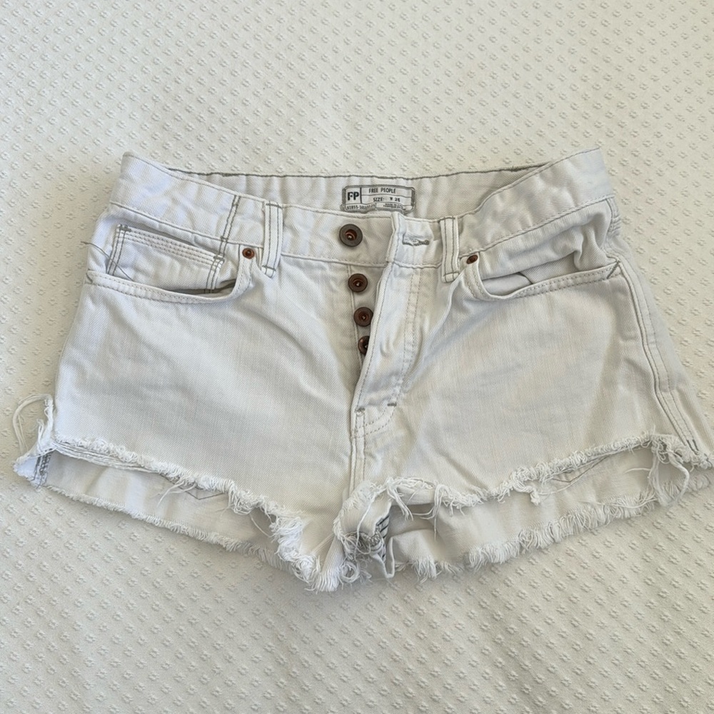 Free People - white shorts - size 26